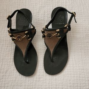 Darling Tory sandal